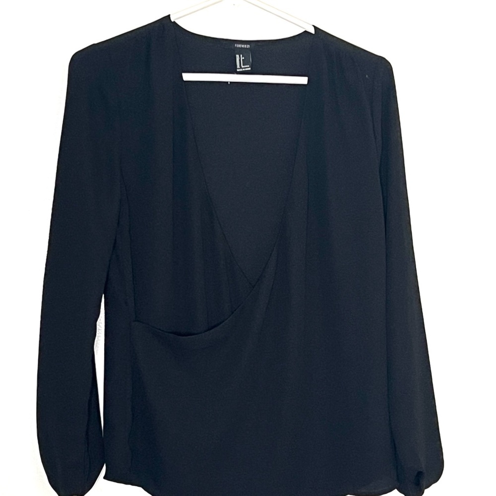 Forever 21 Black Long Sleeve Women's Top Size S